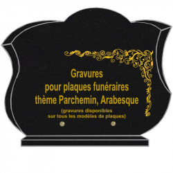 PLAQUE FUNÉRAIRE CHANFREINÉE GRANIT SUR SOCLE PARCHEMINS ET ARABESQUES