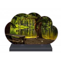 PLAQUE FUNÉRAIRE NUAGE 35 cm X 21 cm SOUS BOIS ÉTANG FPF2175